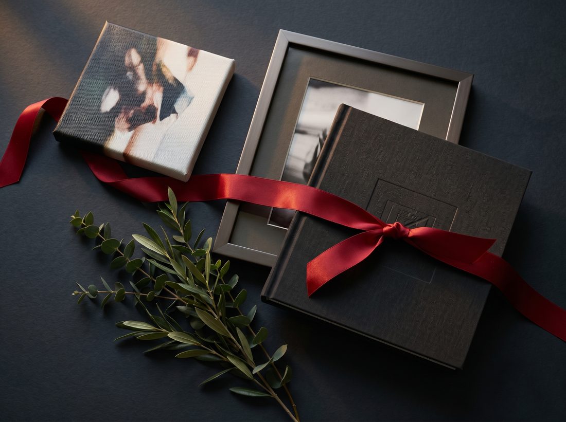 A spread of photo gift types: canvas, framed photo and photo book
